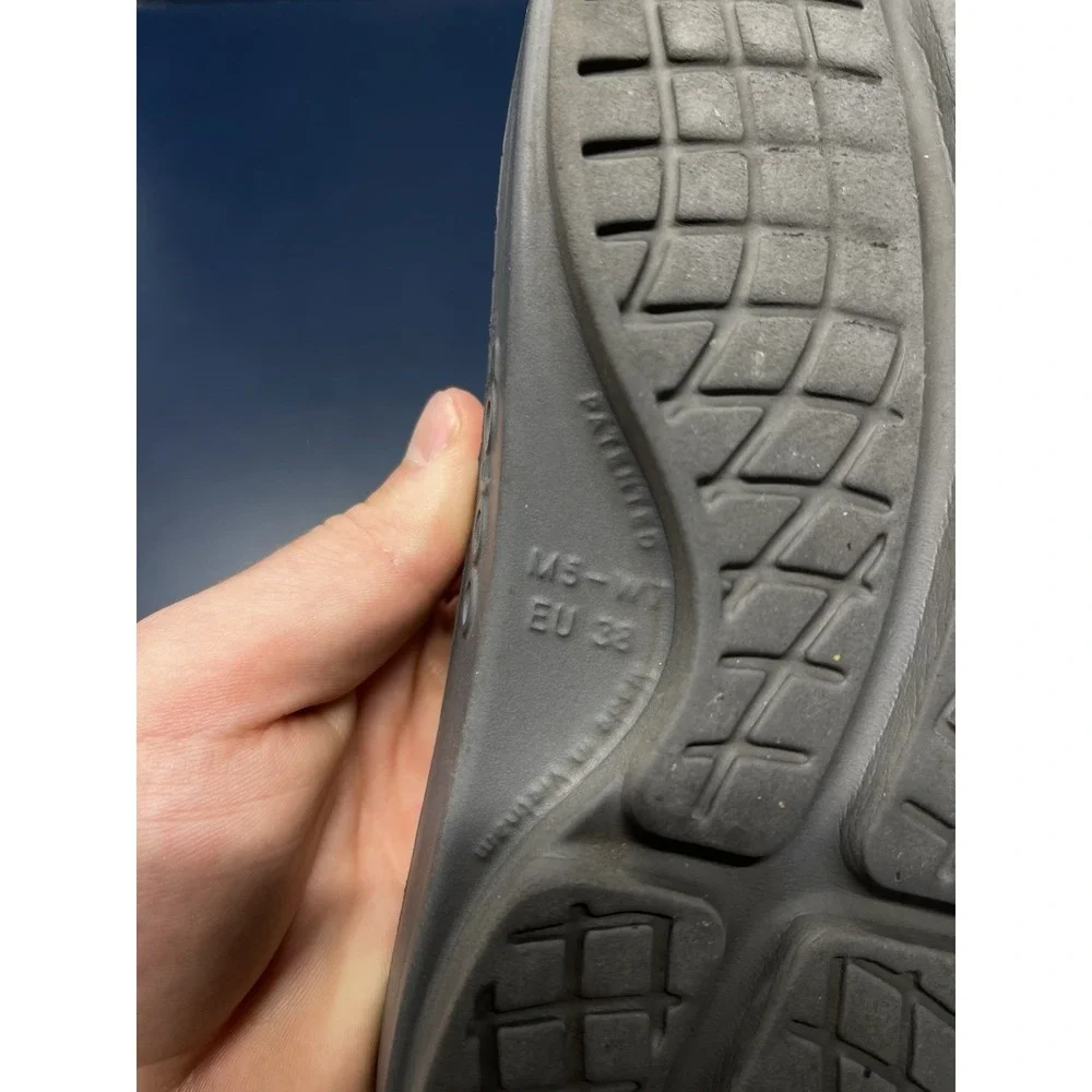 OOFOS OOahh Recovery Slide Sandal Women's 7 Men's 5 Gray Slip On